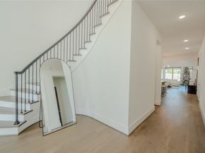 8810 Carousel Lane A, Houston TX 77080