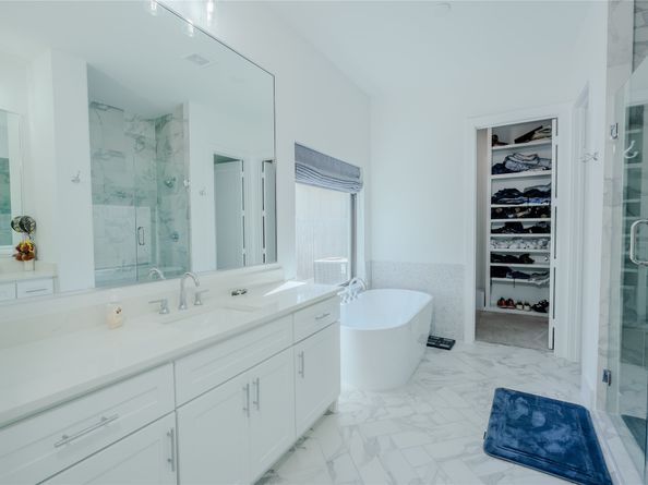 8810 Carousel Lane A, Houston TX 77080