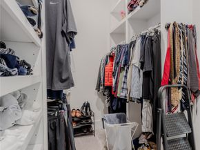 8810 Carousel Lane A, Houston TX 77080