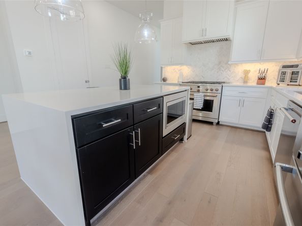 8810 Carousel Lane A, Houston TX 77080