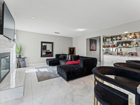 6815 Inwood West Drive, Houston TX 77088