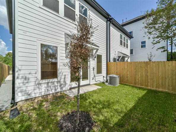 4430 Edmund Street, Houston TX 77020