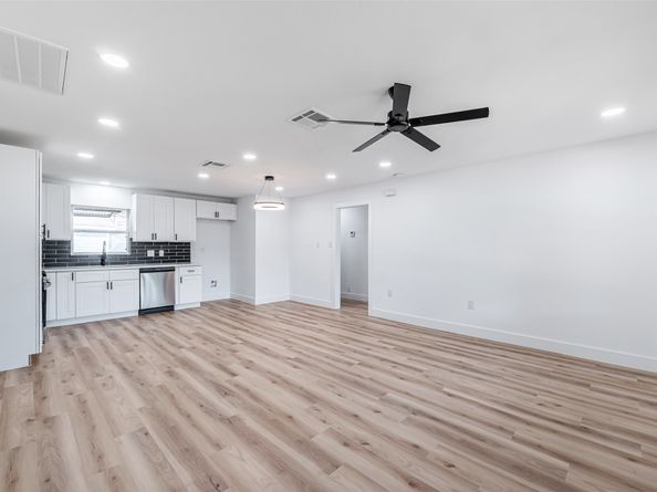 8658 Sonneville Drive, Houston TX 77080