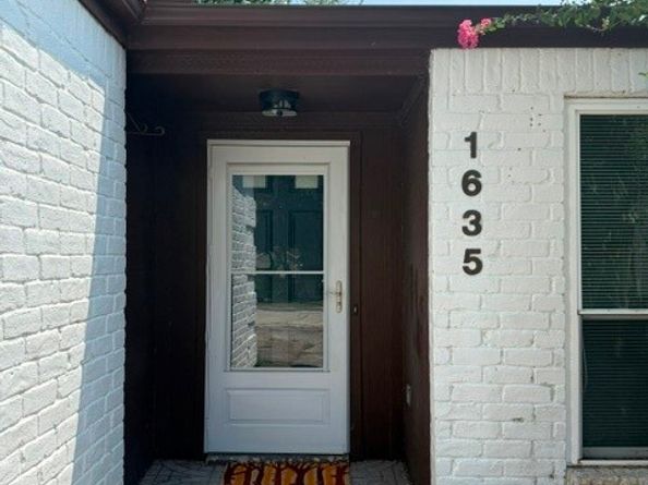1635 Bradney Drive, Houston TX 77077