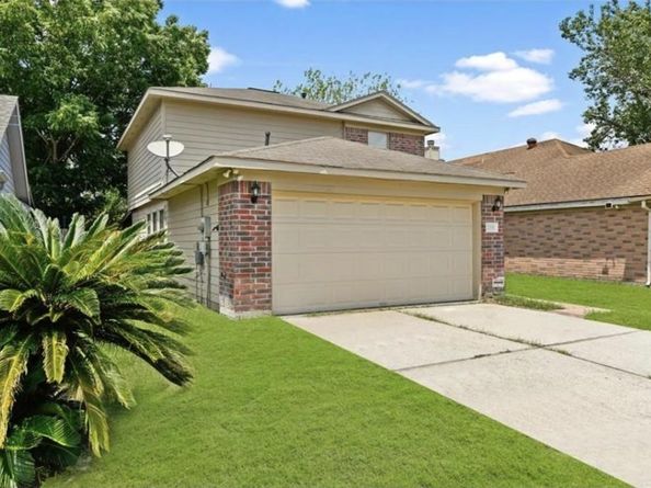 2106 Tomlinson Trail Drive, Houston TX 77067