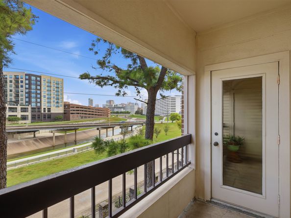 2213 S Braeswood Boulevard 12E, Houston TX 77030