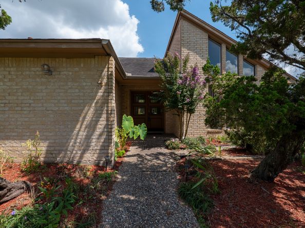 7926 Quail Meadow Drive, Houston TX 77071