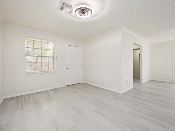 7639 Bigwood Street, Houston TX 77016