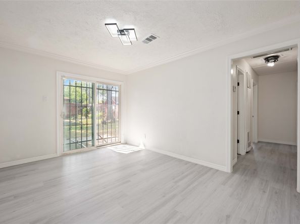 7639 Bigwood Street, Houston TX 77016