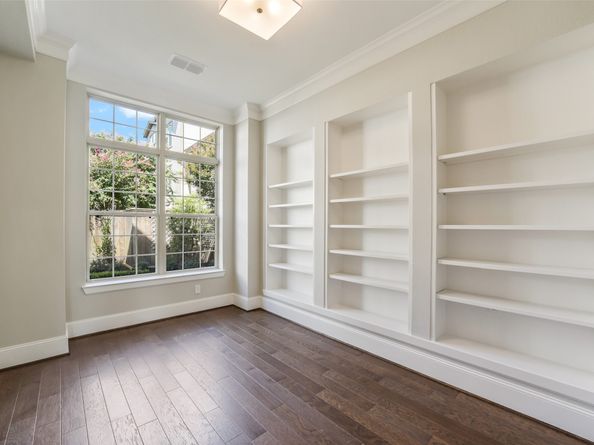 8304 Sorrel Leaf Lane, Houston TX 77055
