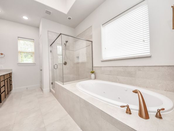 8926 Lakeshore Bend Drive, Houston TX 77080