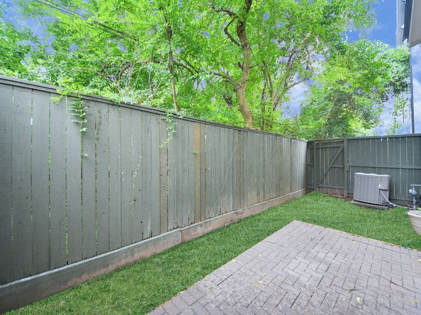 8926 Lakeshore Bend Drive, Houston TX 77080