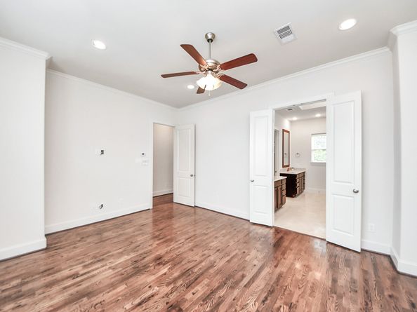 8926 Lakeshore Bend Drive, Houston TX 77080