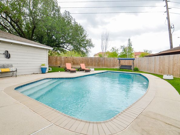2019 Briarlee Drive, Houston TX 77077
