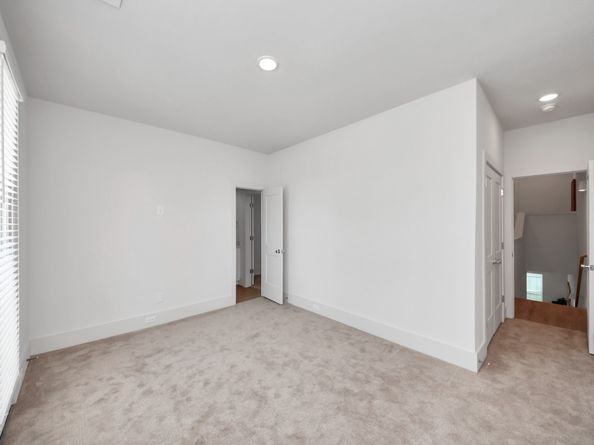 1053 Glenn Avenue, Houston TX 77088