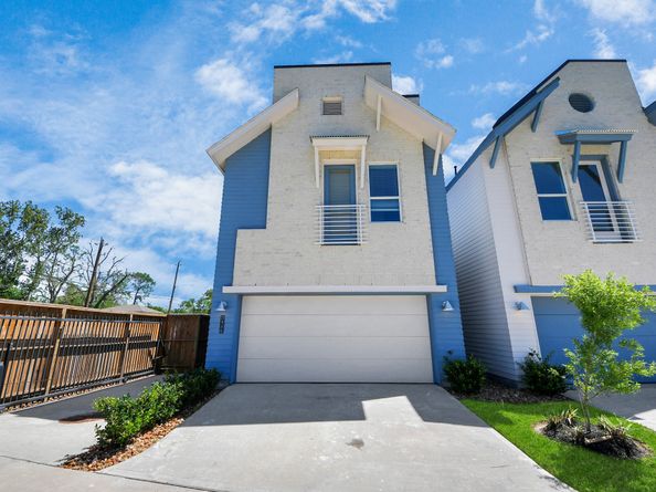 1053 Glenn Avenue, Houston TX 77088
