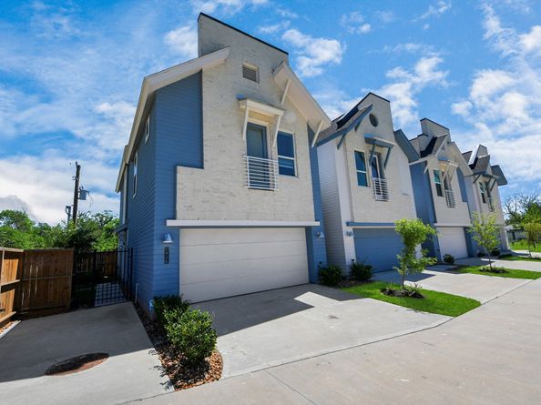 1053 Glenn Avenue, Houston TX 77088