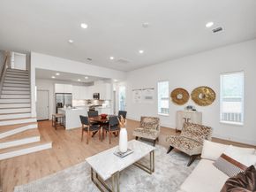 1053 Glenn Avenue, Houston TX 77088