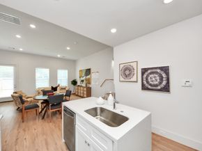1053 Glenn Avenue, Houston TX 77088
