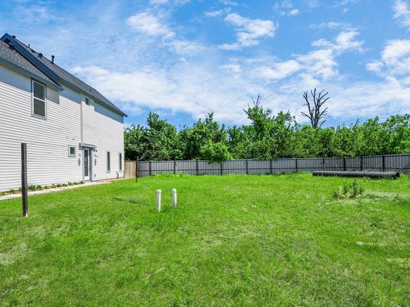 1053 Glenn Avenue, Houston TX 77088