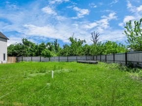 1053 Glenn Avenue, Houston TX 77088