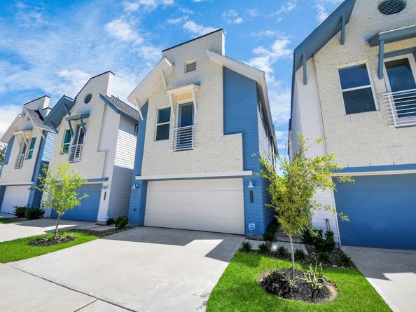 1053 Glenn Avenue, Houston TX 77088