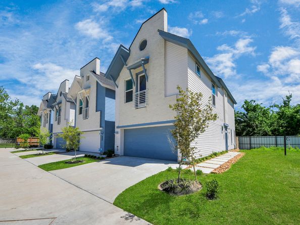 1053 Glenn Avenue, Houston TX 77088