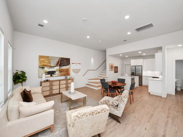 1053 Glenn Avenue, Houston TX 77088