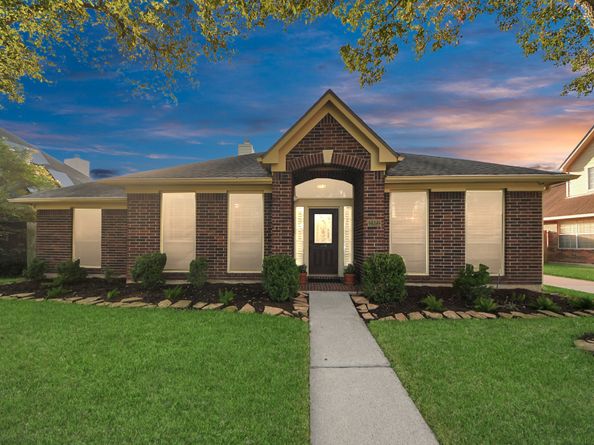 2322 Country Mile Lane, Richmond TX 77406
