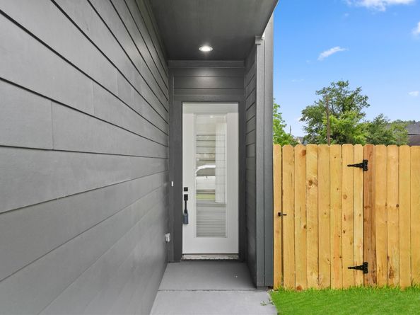 5203 San Juan Street, Houston TX 77020