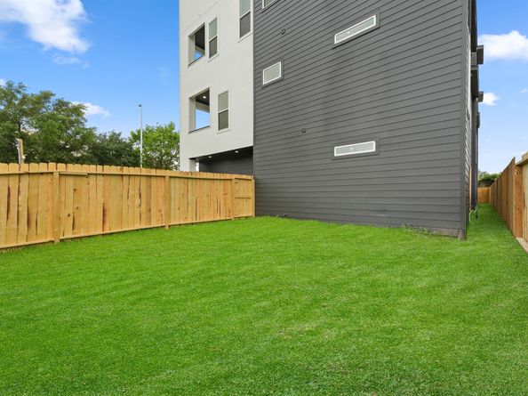 5203 San Juan Street, Houston TX 77020