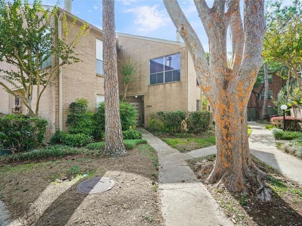 1998 Augusta Drive, Houston TX 77057