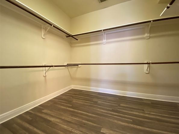 12426 Shadowpoint Drive, Houston TX 77082