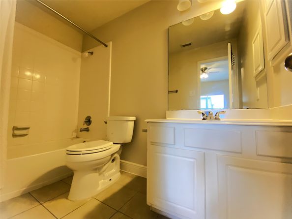 12426 Shadowpoint Drive, Houston TX 77082