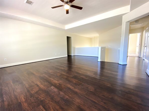 12426 Shadowpoint Drive, Houston TX 77082