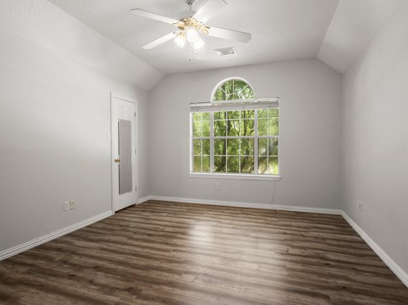 9607 Woodcliff Lake Drive, Spring TX 77379