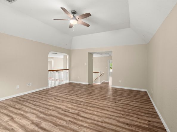 9607 Woodcliff Lake Drive, Spring TX 77379