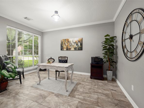 9607 Woodcliff Lake Drive, Spring TX 77379