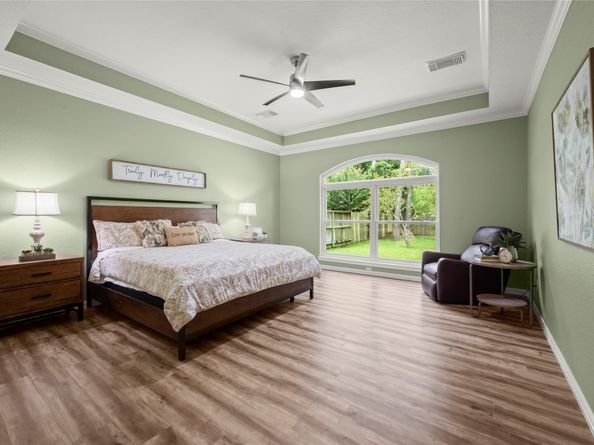 9607 Woodcliff Lake Drive, Spring TX 77379