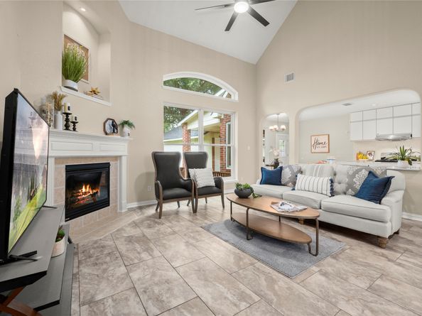 9607 Woodcliff Lake Drive, Spring TX 77379