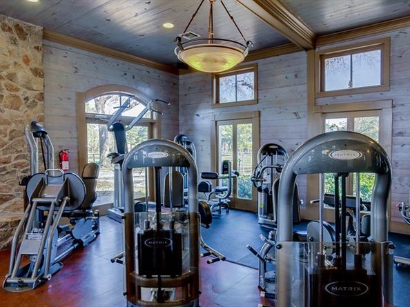 9607 Woodcliff Lake Drive, Spring TX 77379