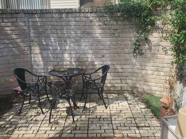 726 Country Place Drive C, Houston TX 77079