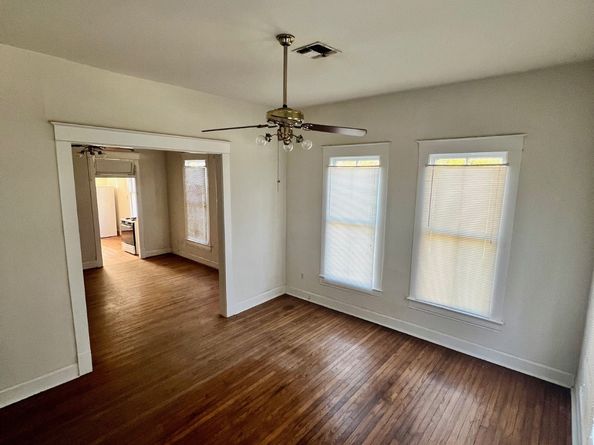 921 Arlington Street, Houston TX 77008