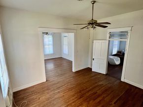 921 Arlington Street, Houston TX 77008