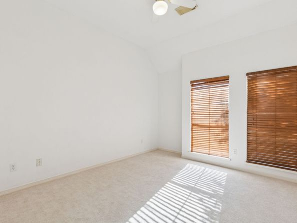 4916 Travis Street, Houston TX 77002
