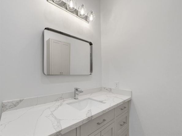 1209 Tabor Street, Houston TX 77009