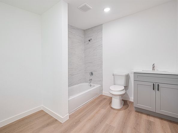 606 Cresline Street, Houston TX 77076