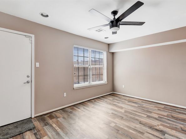 310 S Jensen Drive 2, Houston TX 77003