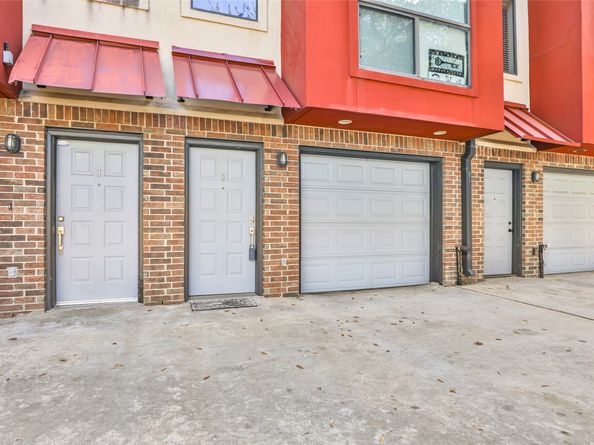 310 S Jensen Drive 2, Houston TX 77003