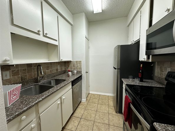 10047 Westpark Drive 73, Houston TX 77042